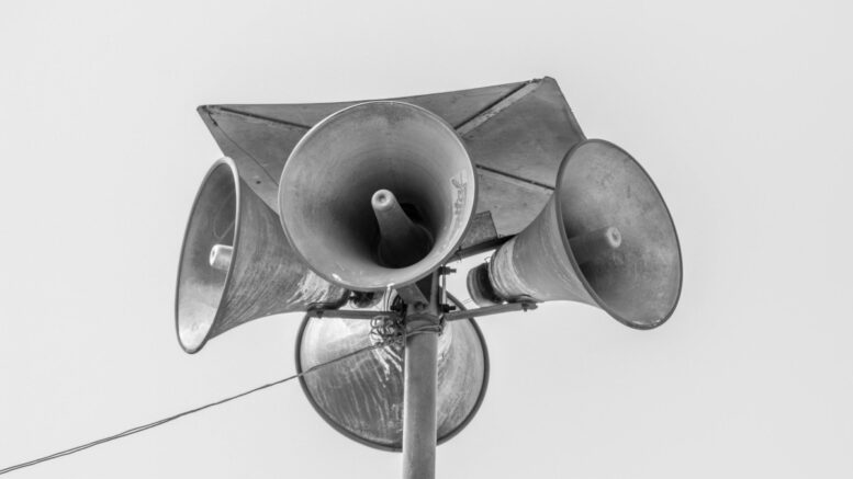 Freiburg testet Sirenen am 28. März: sieben neue Standorte werden in Betrieb genommen